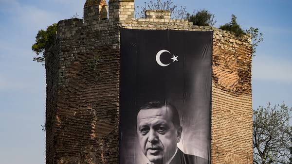 Unge tyrkere bekymret for nye år med Erdogan