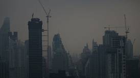 Byer i Asia kveles av smog
