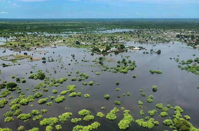 Bildet er av oversvømte områder i Sør-Sudan.