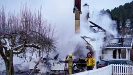 Politiet tror ingen overlevde brannen i Drammen