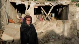 Afghanske jordskjelvofre venter på hjelp