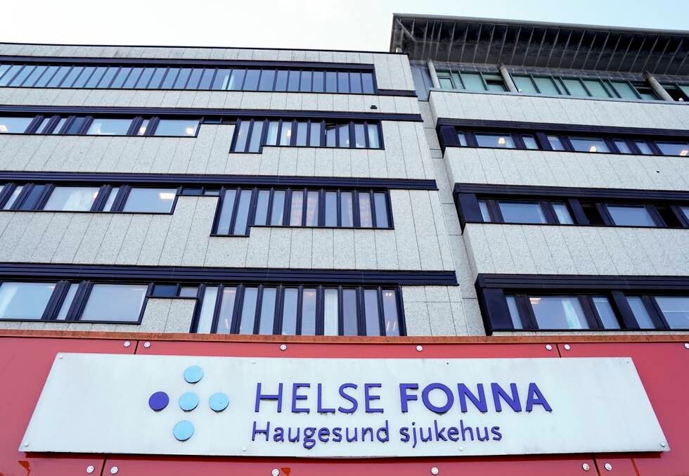 Haugesund sjukehus har stort press av koronapasientar, og fleire tilsette er òg sjuke. Foto: Jan Kåre Ness / NTB / NPK