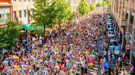 Gjett hvor mange som så paraden til Oslo Pride
