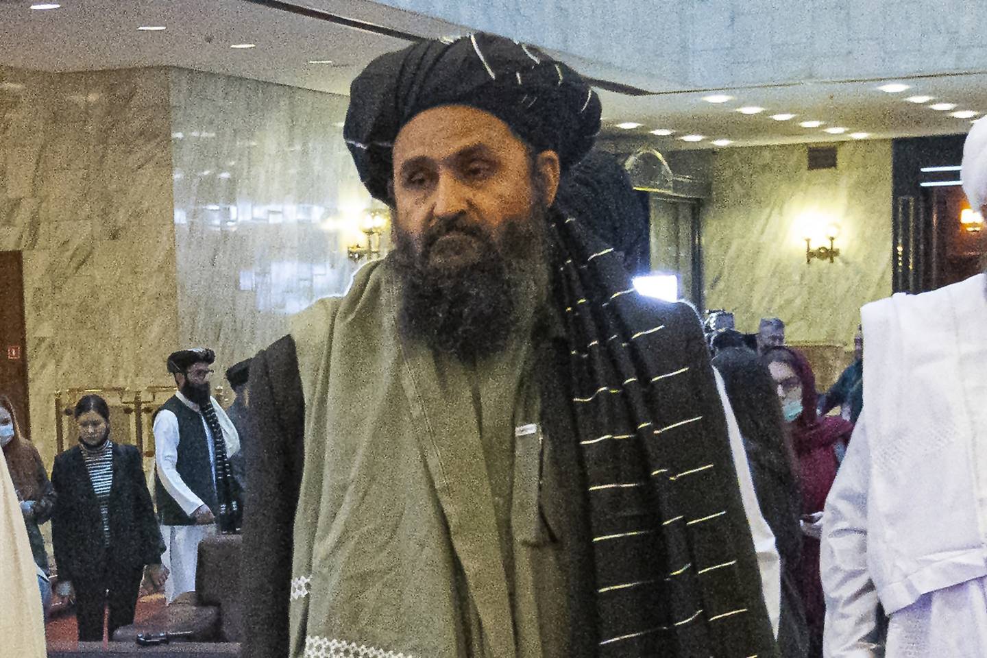 Mulla Abdul Ghani Baradar, en av Talibans grunnleggere, er tilbake i Kabul der han fører samtaler om regjeringsdannelse. Foto: AP / NTB