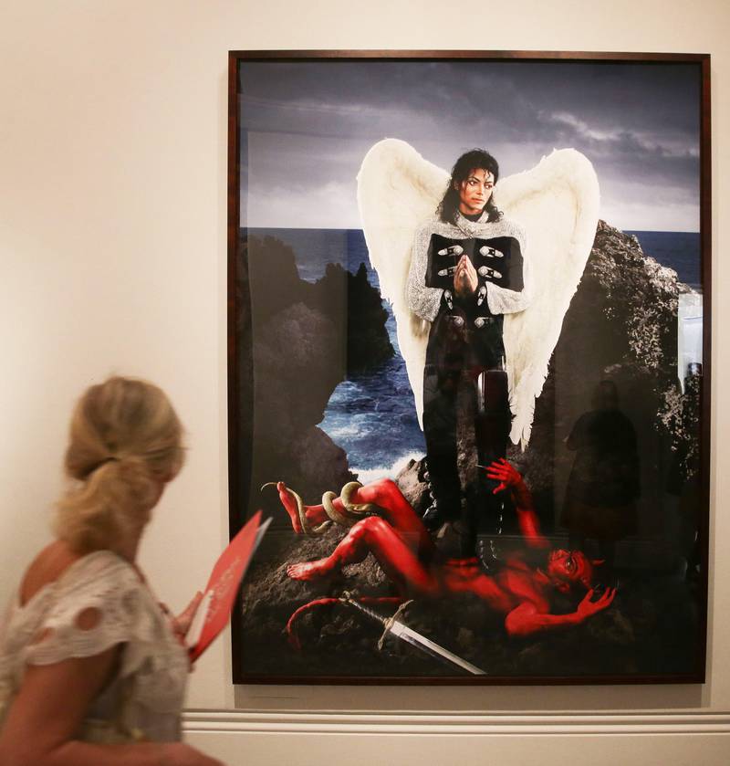 Bildet viser kunst av David Lachapelle. Bildet er på utstillingen «Michael Jackson: On the Wall» i National Portrait Gallery i London i Storbritannia.