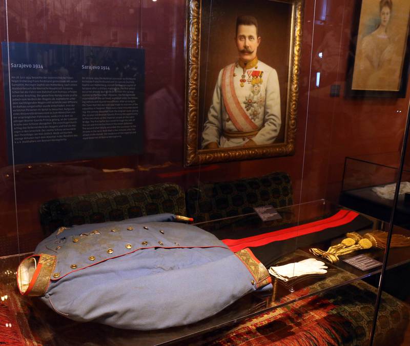 Bildet viser uniformen som Franz Ferdinand ble skutt i.