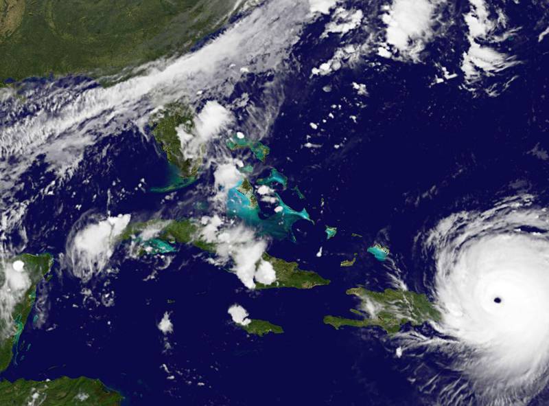 Bildet av Irma er tatt av en satellitt. Det viser orkanen utenfor Puerto Rico. 