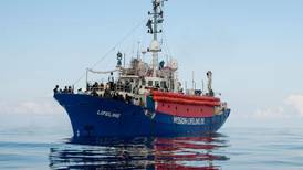 Norge tar imot 15 flyktninger fra skipet Lifeline