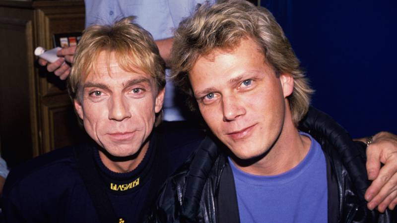 Bildet viser Jahn Teigen sammen med komponist Rolf Løvland i 1988.