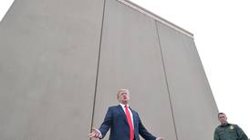 Nå får Donald Trump bygget mur