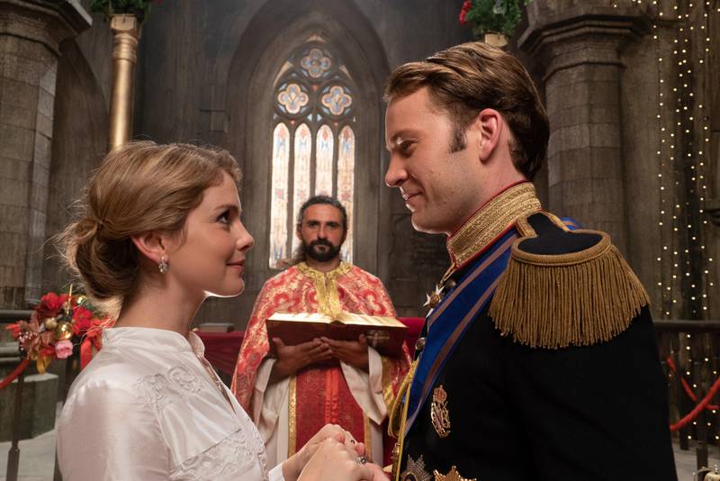 Bildet viser en scene fra filmen «Juleprinsen - et kongelig bryllup»