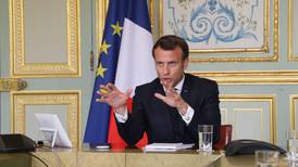 Macron sier at land i Afrika må få utsatt gjeld