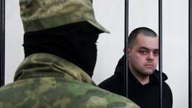 Tre personer som har kjempet for Ukraina er blitt dømt til døden