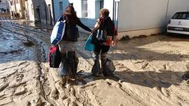 Ti personer døde i kraftig storm i Italia