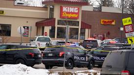 Ti personer drept på matbutikk