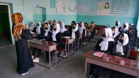 Afghanske jenter ble sendt hjem fra skolen igjen