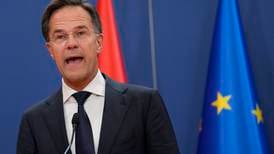 Nederlands regjering kollapser