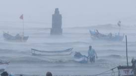 127 savnet etter syklon i India