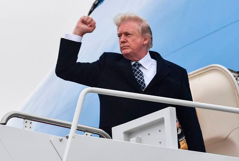 REISE: Donald Trump er på vei til feriestedet Mar-a-Lago i Florida. Det har han besøkt ofte i 2017.