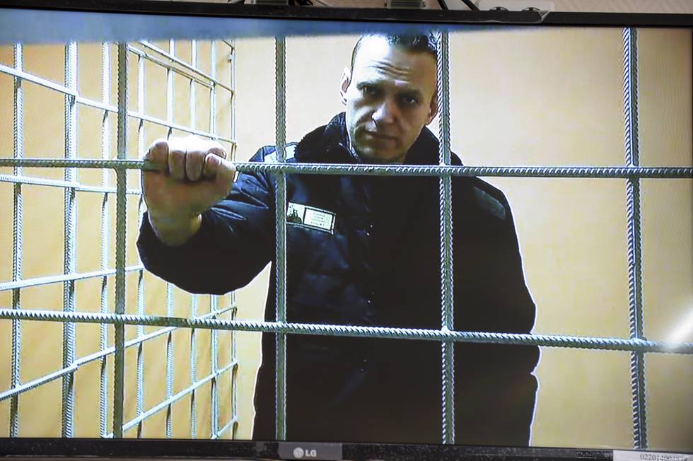 Bildet viser den russiske opposisjonspolitikeren Aleksej Navalnyj i fengsel. Foto: Denis Kaminev / AP / NTB