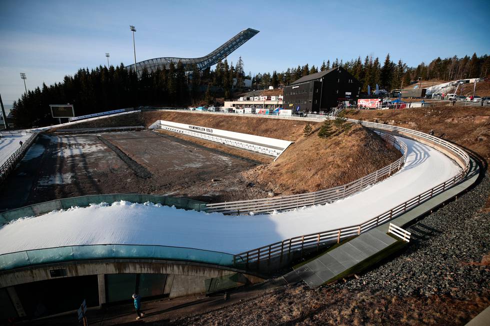 Bildet viser Holmenkollen skistadion tidligere i vinter.