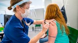 Flere opplever større bryster etter vaksine
