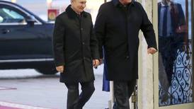 Putin og Lukasjenko snakket om tøffe tider