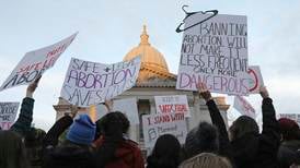 Mange mistet retten til abort for ett år siden