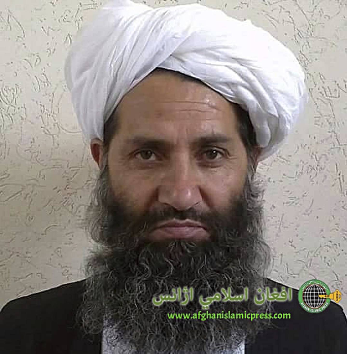  Haibatullah Akhundzada er Talibans øverste leder. Det antas at han først og fremst er en åndelig leder – mer enn en militær sjef. Foto: AP/NTB