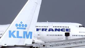 Seks franske flyplasser evakuert etter trusler
