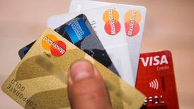 FEIL FRA NTB - AVPUBLISERT: Det er dyrere å bruke kredittkort i år