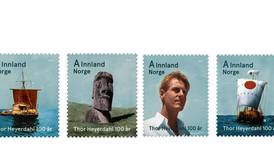 Hedrer Heyerdahl med frimerker