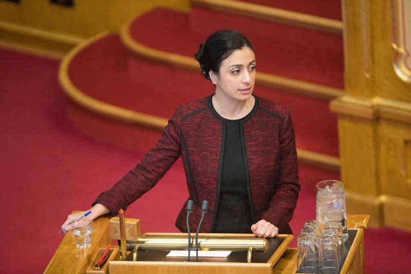 Bildet viser Hadia Tajik som taler på Stortinget.