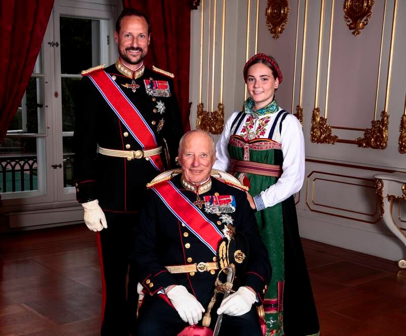 Bildet er av Prinsesse Ingrid Alexandra . kong Harald og kronprins Haakon.
Foto: Lise Åserud / NTB