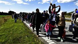 Flyktninger på vei mot Sverige til fots