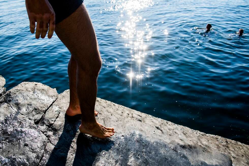 Det er meldt om gode badetemperaturer til helgen, men 21–22 grader langs kysten og Oslofjorden. Foto: Jon Olav Nesvold / NTB