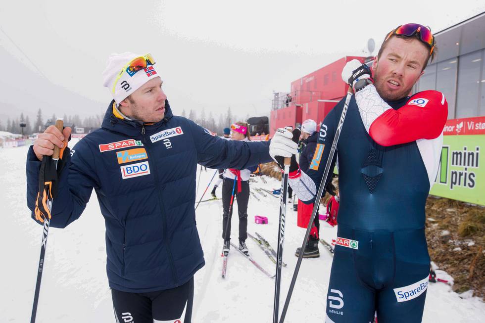 Bildet viser langrenns-løper Emil Iversen og trener Eirik Myhr Nossum.