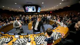 Magnus Carlsen V.S FN