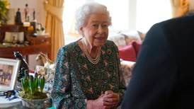 Koronasyk dronning Elizabeth avlyser program