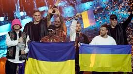 Eurovision-vinnerne har gitt bort trofeet