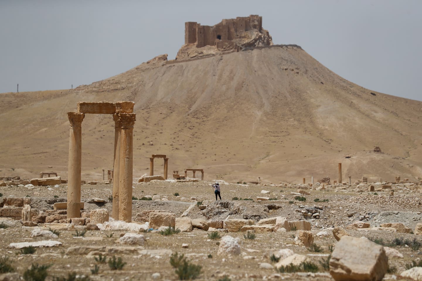 Oldtidsbyen Palmyra står på Unescos verdensarvliste og omtales ofte som «ørkenens perle». Byen ligger rundt 210 kilometer utenfor Damaskus i Syria. Foto: Omar Sanadiki / AP / NTB