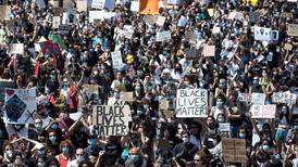 Verden protesterte mot rasisme