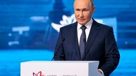 Putin mener vestlige straffer ødelegger for verden