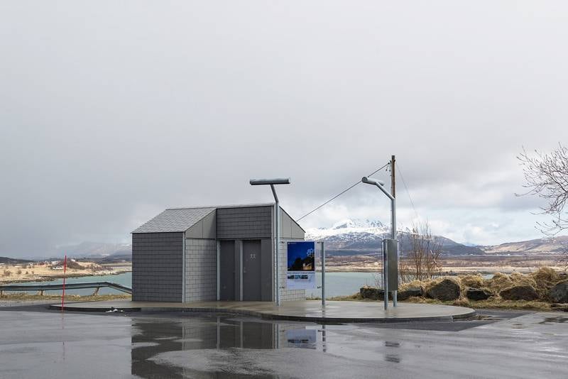 Bildet viser Skreda rasteplass ved Nasjonal turistveg Lofoten i Nordland. 